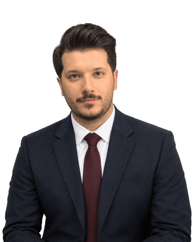 فرزاد اکبرینژاد